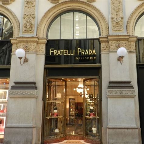 primo negozio di prada|Prada, l'ultimo traguardo: un polo per sfidare i francesi (e il primo .